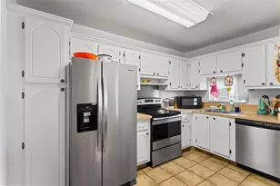 8990 S Hollybrook Blvd, Pembroke Pines, FL 33025 - Photo 13