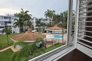 1333 E Hallandale Beach Blvd, Hallandale Beach, FL 33009 - Photo 13
