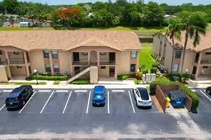 9431 Boca Cove Cir, Boca Raton, FL 33428 - Photo 3