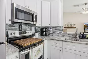 1392 Thornridge Ln, Royal Palm Beach, FL 33411 - Photo 13