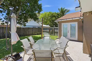 1392 Thornridge Ln, Royal Palm Beach, FL 33411 - Photo 37