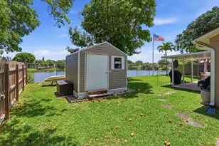 1392 Thornridge Ln, Royal Palm Beach, FL 33411 - Photo 35