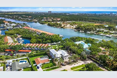 2267 Windsor Road, Palm Beach Gardens, FL 33410 - Photo 15