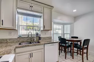 2519 Country Golf Dr, Wellington, FL 33414 - Photo 13