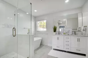 2519 Country Golf Dr, Wellington, FL 33414 - Photo 19