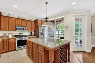 540 SW Akron Ave, Stuart, FL 34994 - Photo 11