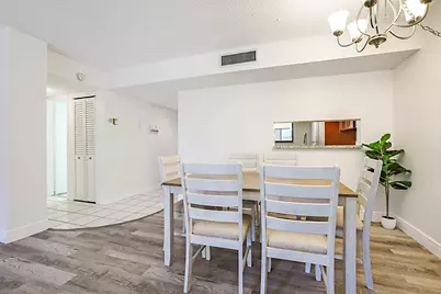 5160 Las Verdes Circle #117, Delray Beach, FL 33484 - Photo 7