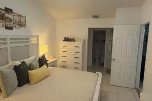 1570 Royal Forest Ct, West Palm Beach, FL 33406 - Photo 17