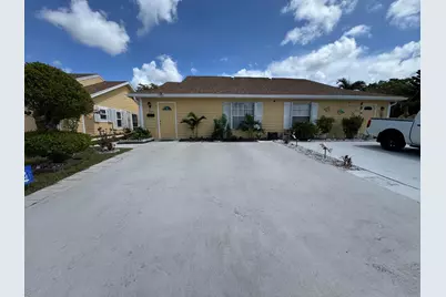 1570 Royal Forest Court, West Palm Beach, FL 33406 - Photo 5