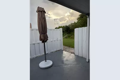 1570 Royal Forest Court, West Palm Beach, FL 33406 - Photo 25