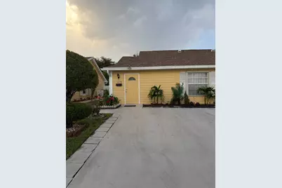 1570 Royal Forest Court, West Palm Beach, FL 33406 - Photo 3