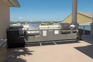 2640 Lake Shore Dr, Riviera Beach, FL 33404 - Photo 51