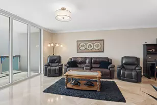 2640 Lake Shore Dr, Riviera Beach, FL 33404 - Photo 11