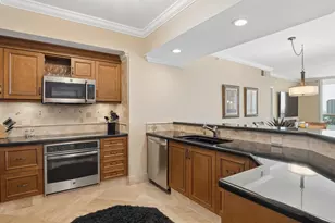 2640 Lake Shore Dr, Riviera Beach, FL 33404 - Photo 21