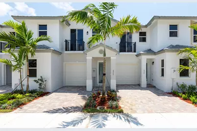 6979 Pines Circle #35, Coconut Creek, FL 33073 - Photo 1