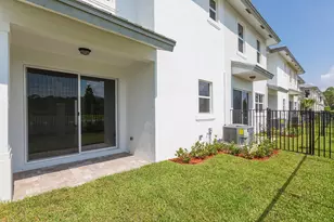 6979 Pines Cir, Coconut Creek, FL 33073 - Photo 15