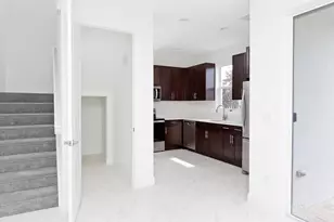 6979 Pines Cir, Coconut Creek, FL 33073 - Photo 11