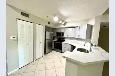 741 N Pine Island Road #303, Plantation, FL 33324 - Photo 7