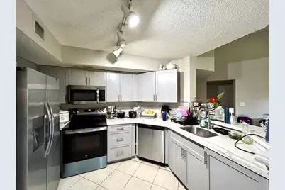 741 N Pine Island Road #303, Plantation, FL 33324 - Photo 9