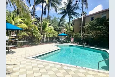 741 N Pine Island Road #303, Plantation, FL 33324 - Photo 15