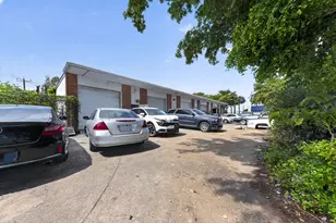 824 NE 3rd St, Boynton Beach, FL - Photo 1