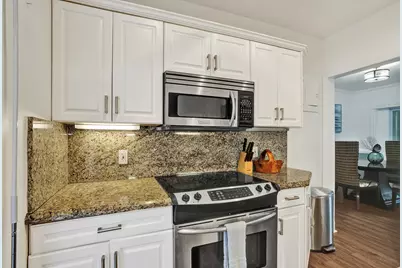 530 NE 11th Avenue, Fort Lauderdale, FL 33301 - Photo 23