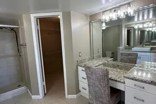 301 Lake Shore Dr, Lake Park, FL 33403 - Photo 13