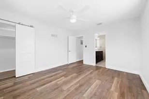 4751 NE 2nd Ave, Oakland Park, FL 33334 - Photo 15