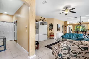 8192 Brindisi Ln, Boynton Beach, FL 33472 - Photo 3