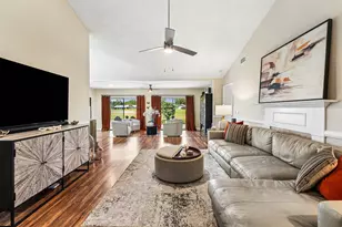 12800 SE Laurel Valley Ln, Hobe Sound, FL 33455 - Photo 11