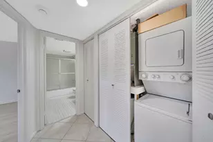 13001 SW 15th Ct, Pembroke Pines, FL 33027 - Photo 37