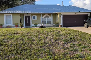 531 SW Bradshaw Cir, Port Saint Lucie, FL 34953 - Photo 1