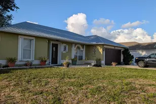531 SW Bradshaw Cir, Port Saint Lucie, FL 34953 - Photo 5