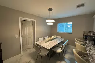 605 Toxaway Dr, West Palm Beach, FL 33413 - Photo 5