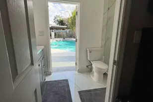 605 Toxaway Dr, West Palm Beach, FL 33413 - Photo 15