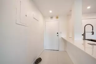 900 NE 18th Ave, Fort Lauderdale, FL 33304 - Photo 5