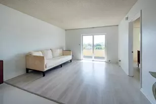 900 NE 18th Ave, Fort Lauderdale, FL 33304 - Photo 7