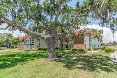 60 Woodland Drive #204, Vero Beach, FL 32962 - Photo 1