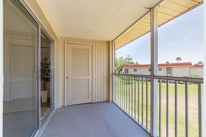 60 Woodland Drive #204, Vero Beach, FL 32962 - Photo 11