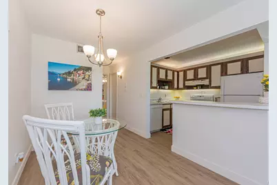 60 Woodland Drive #204, Vero Beach, FL 32962 - Photo 5