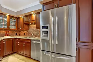 5420 N Ocean Dr, Singer Island, FL 33404 - Photo 9
