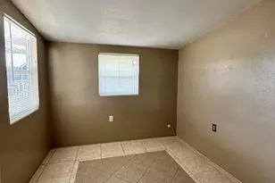 1005 NW 5th St, Okeechobee, FL 34972 - Photo 11