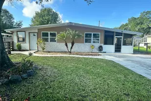 1005 NW 5th St, Okeechobee, FL 34972 - Photo 1