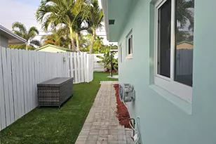3680 NE 16th Ave, Oakland Park, FL 33334 - Photo 25