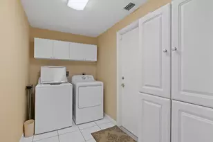 585 NW Lambrusco Dr, Port Saint Lucie, FL 34986 - Photo 17