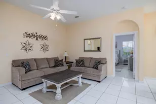 585 NW Lambrusco Dr, Port Saint Lucie, FL 34986 - Photo 5