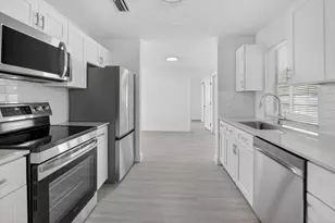 703 SW 18th St, Boynton Beach, FL 33426 - Photo 13