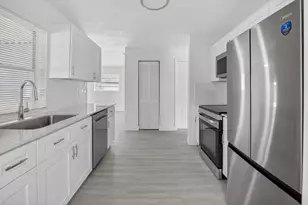 703 SW 18th St, Boynton Beach, FL 33426 - Photo 11
