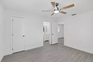 703 SW 18th St, Boynton Beach, FL 33426 - Photo 23