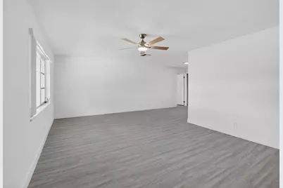 703 SW 18th Street, Boynton Beach, FL 33426 - Photo 7